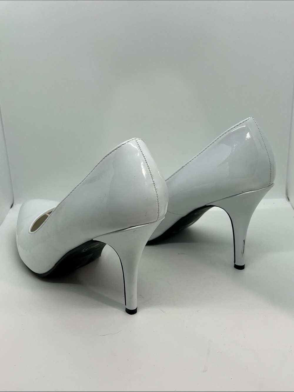 Sexy White High Heeled Pumps By Ellie. Size 13 With A 4” Heel. - Picture 3 of 9